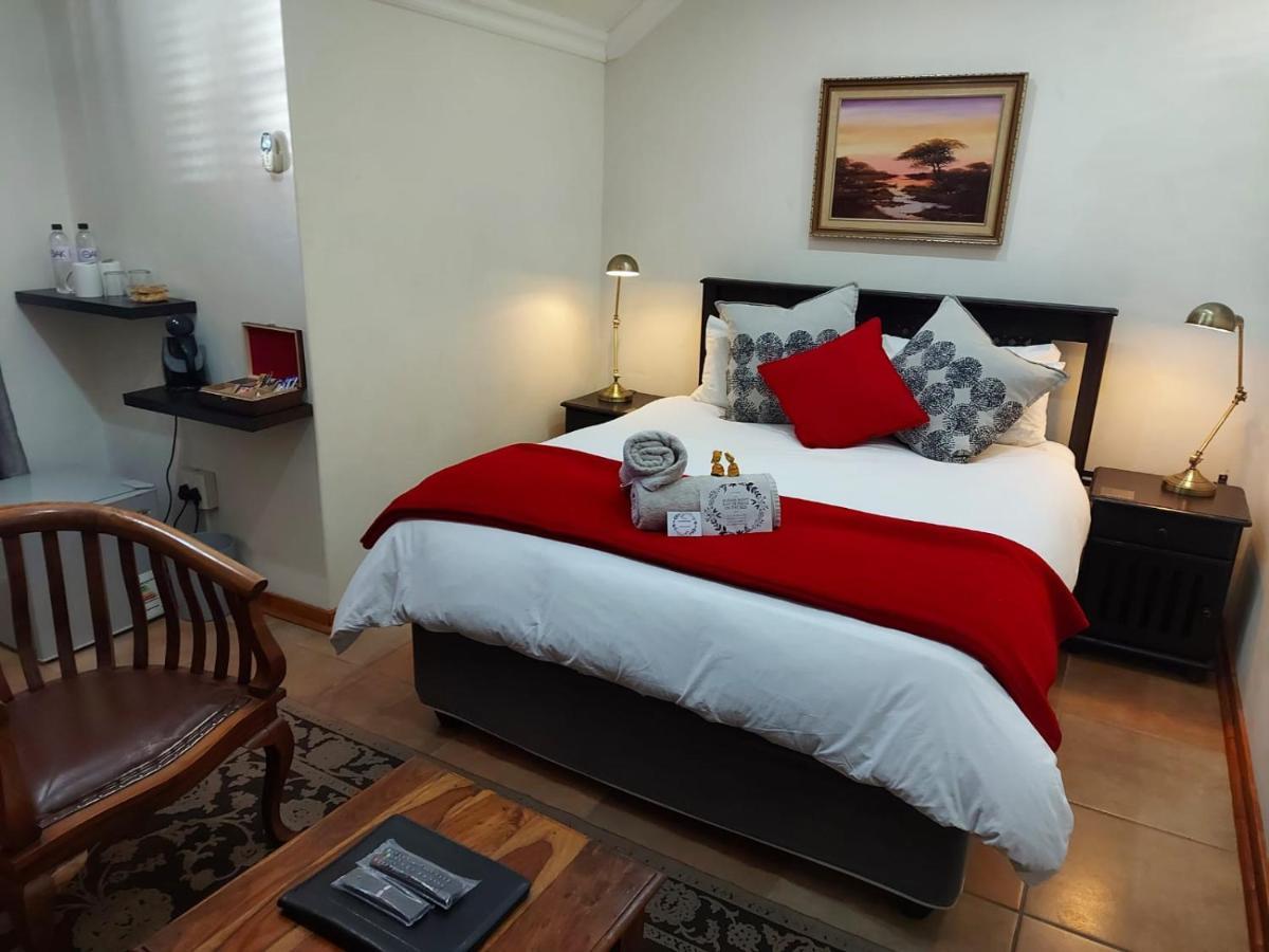 The Oak Potch Guesthouse Potchefstroom Eksteriør bilde