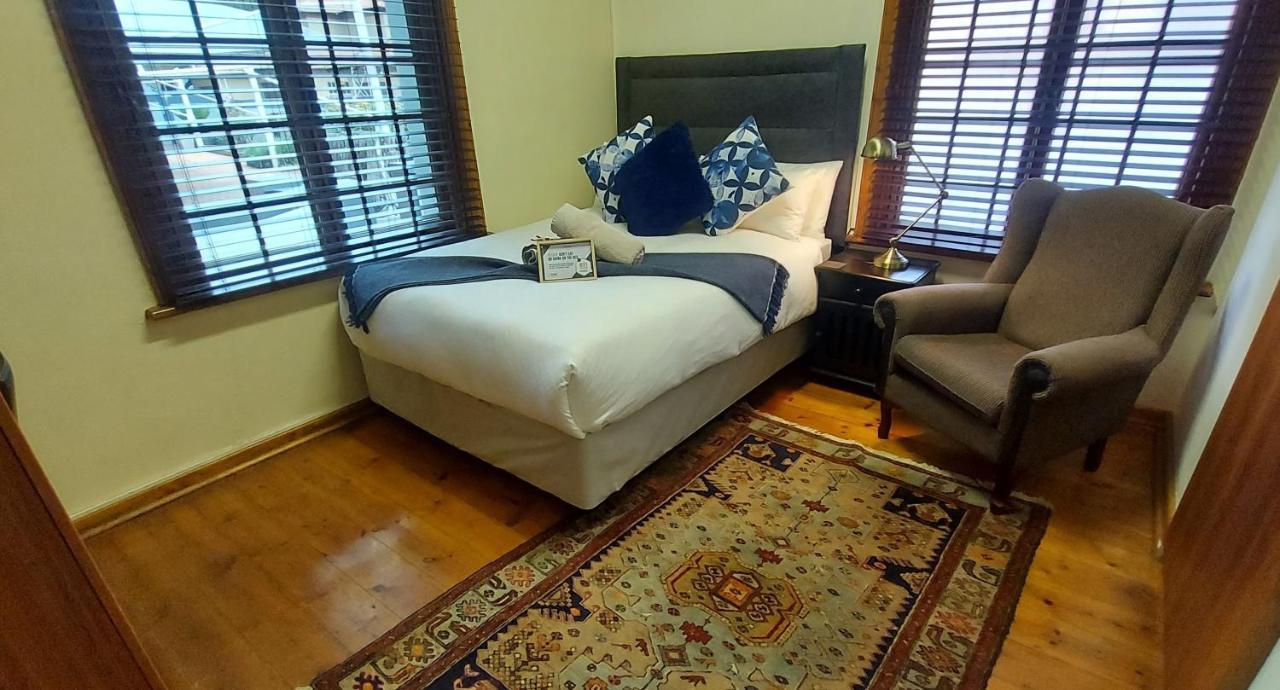 The Oak Potch Guesthouse Potchefstroom Eksteriør bilde