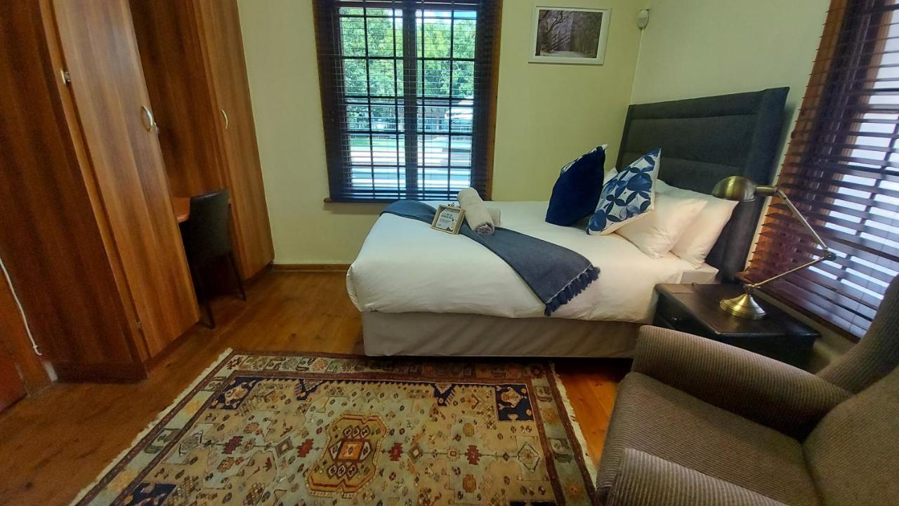 The Oak Potch Guesthouse Potchefstroom Eksteriør bilde